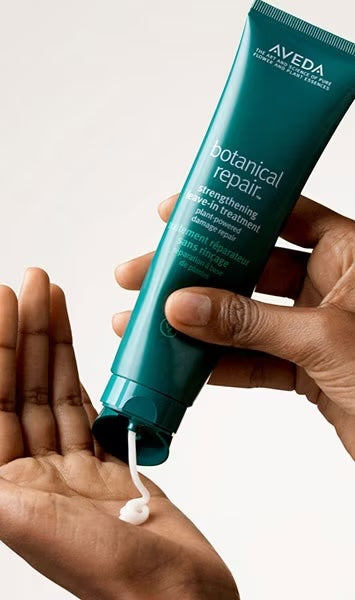 botanical repair™ strengthening leave-in treatment 100 ML